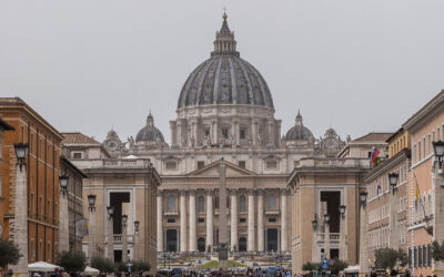 Roman Holiday — The Hollywood Insider’s Guide to the Eternal City in the Age of Pope-Mania
